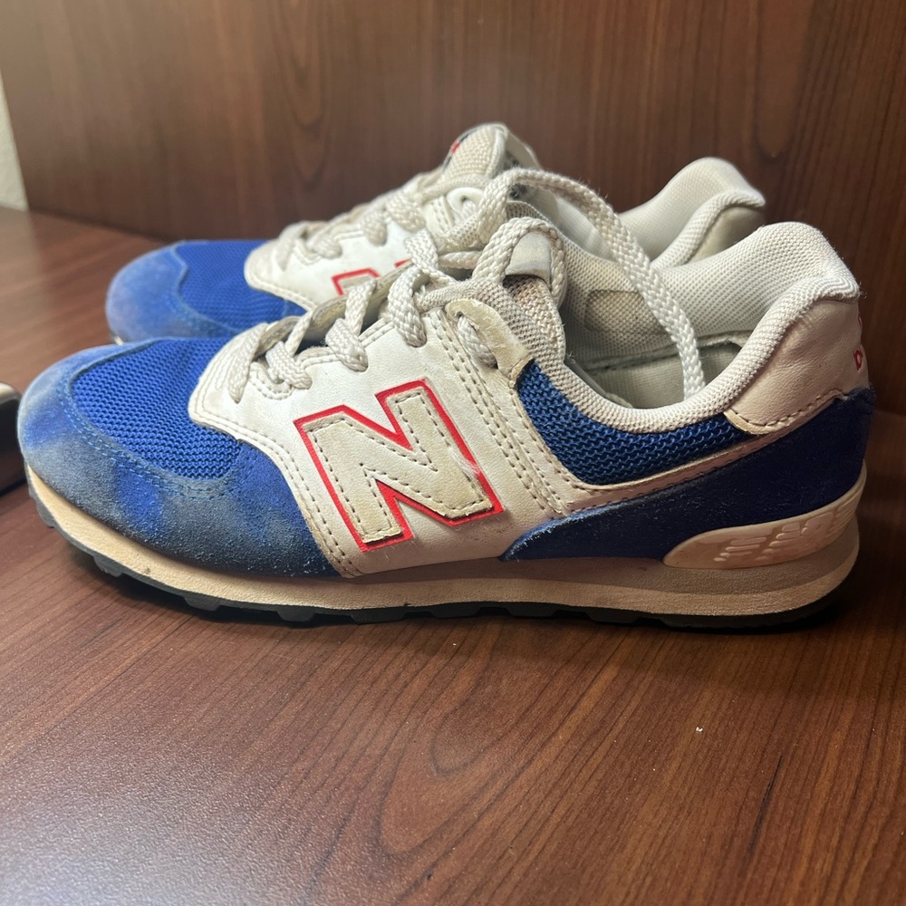 New Balance Kids Blue, White and Red Logo Sneakers